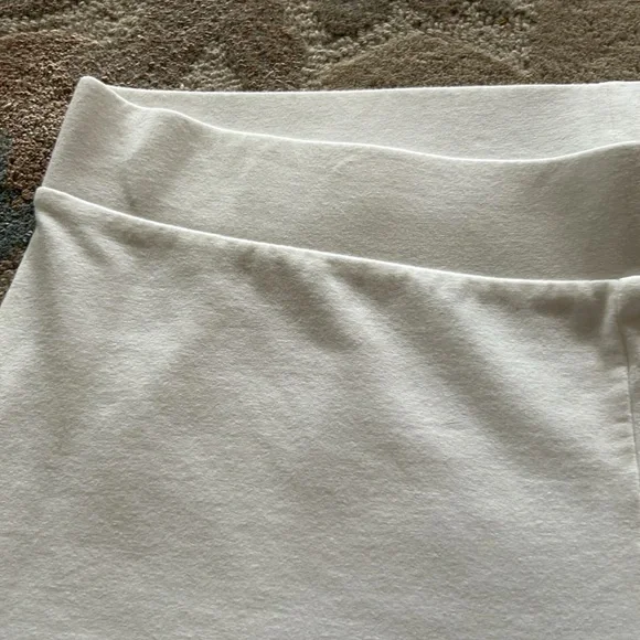 J. Jill Pure Jill Size M slim leg cropped pants - Picture 2 of 4